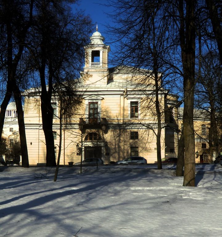 Павловск. Церковь Петра и Павла в Павловском дворце. фасады, Фасад со стороны Садовой ул.