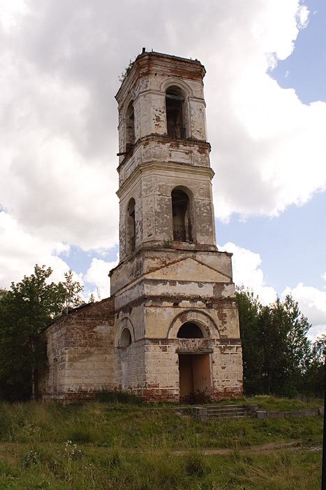 Церковь Троицы Живоначальной, Каменка (Максатихинский район, Тверская область). фасады, Колокольня