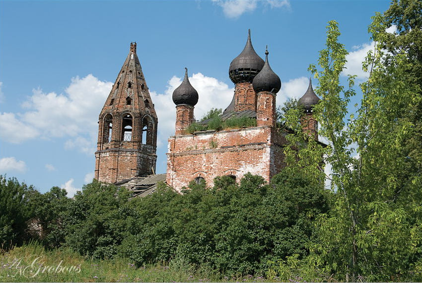 Церковь Николая Чудотворца, Семёно-Сарское (Комсомольский район, Ивановская область). общий вид в ландшафте, Внешний вид храма