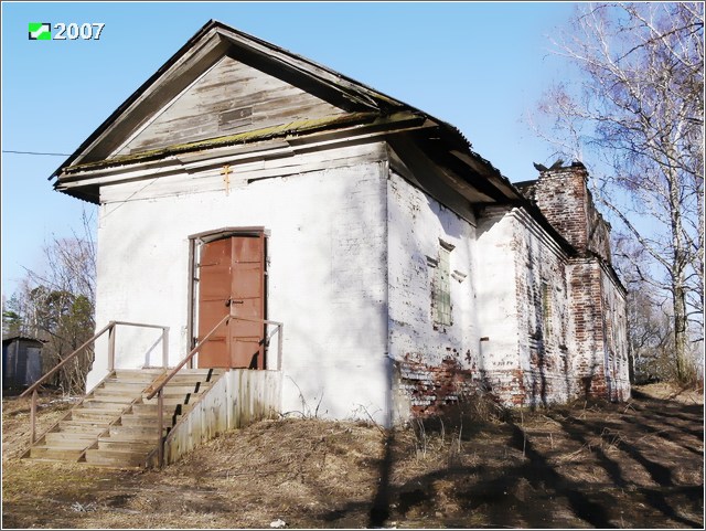 Смолино. Церковь Вознесения Господня. фасады, Западная палатка приспособлена как временный храм