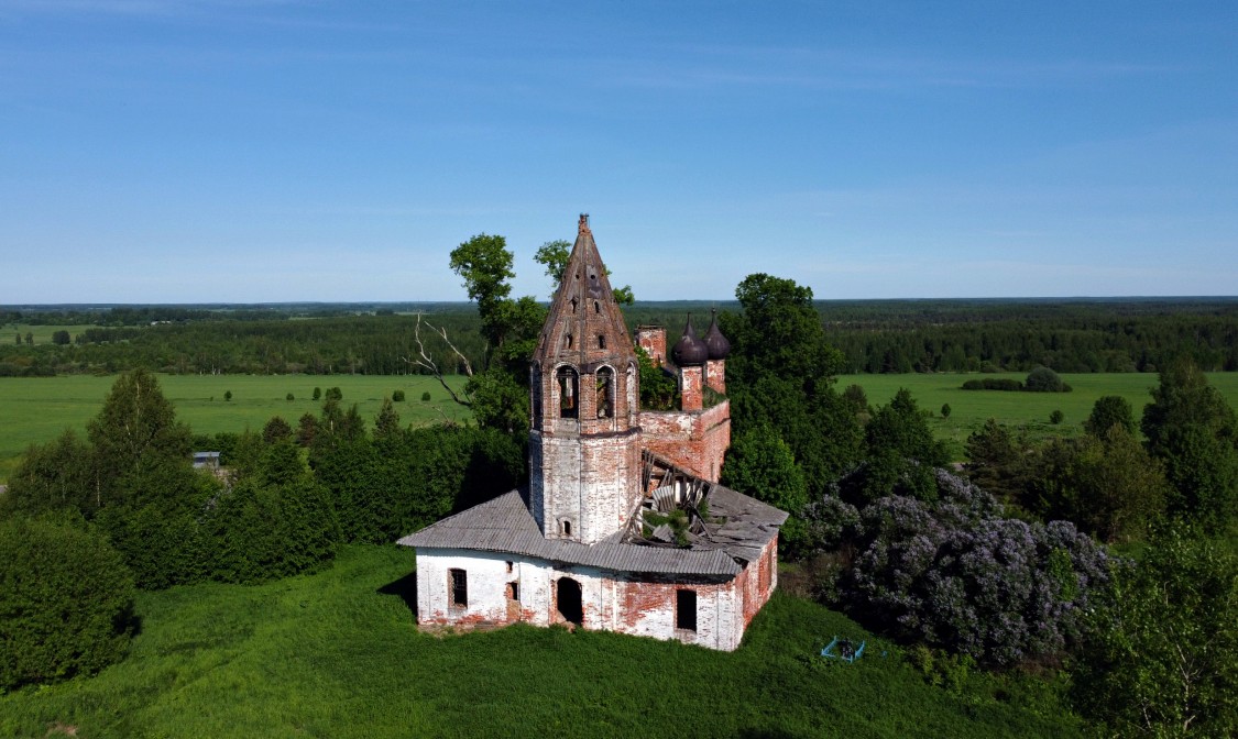 Семёно-Сарское. Церковь Николая Чудотворца. общий вид в ландшафте