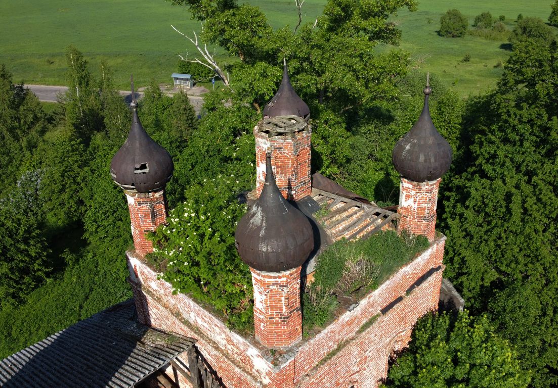 Церковь Николая Чудотворца, Семёно-Сарское (Комсомольский район, Ивановская область). архитектурные детали