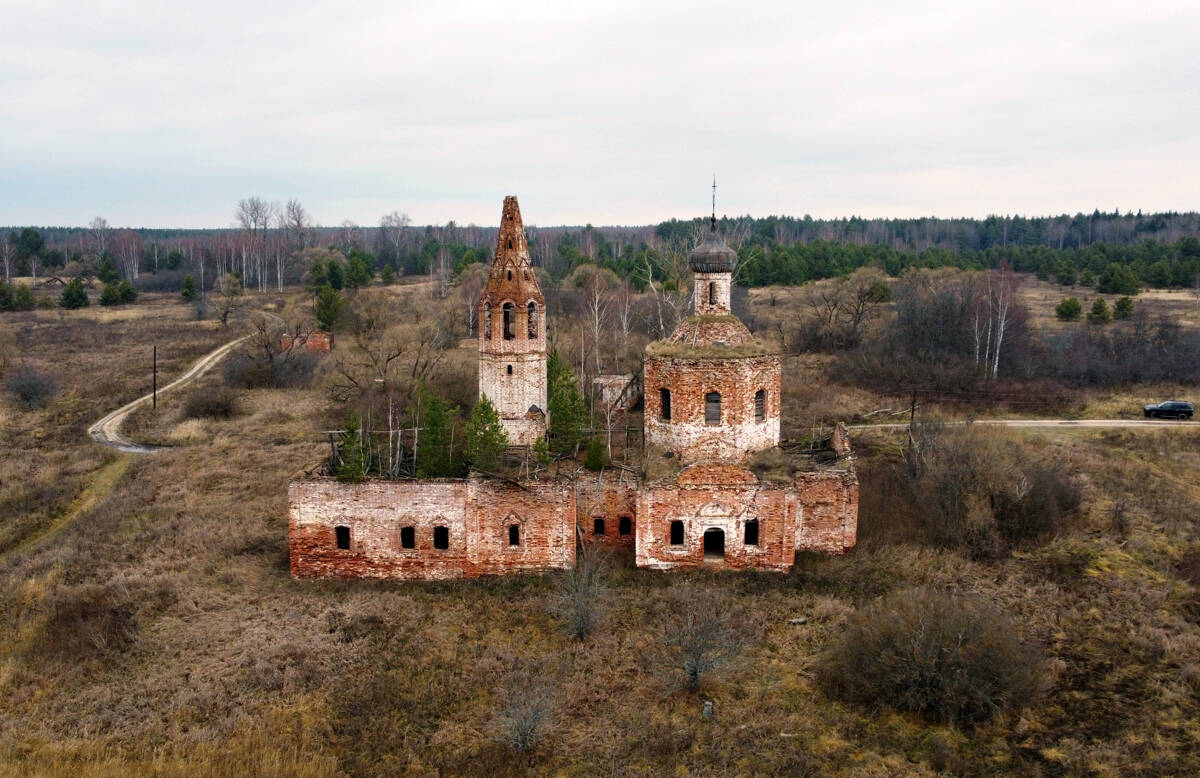 Церковь Николая Чудотворца, Милиново (Ковровский район и г. Ковров, Владимирская область). общий вид в ландшафте
