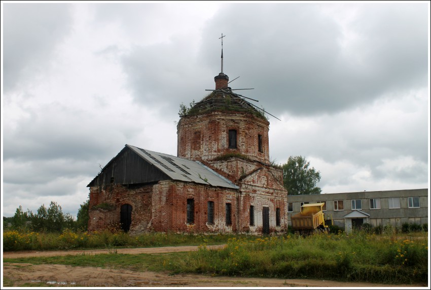 Церковь Николая Чудотворца (Иверская), Мирславль (Гаврилово-Посадский район, Ивановская область). общий вид в ландшафте