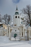 Храмовый комплекс. Церкви Троицы Живоначальной и Введения во храм Пресвятой Богородицы - Холуй - Южский район - Ивановская область