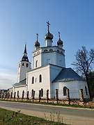 Холуй. Троицы Живоначальной, церковь