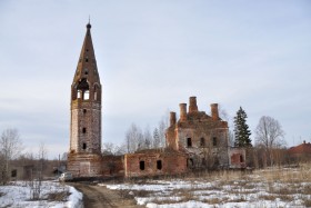 Сотницы. Церковь Успения Пресвятой Богородицы