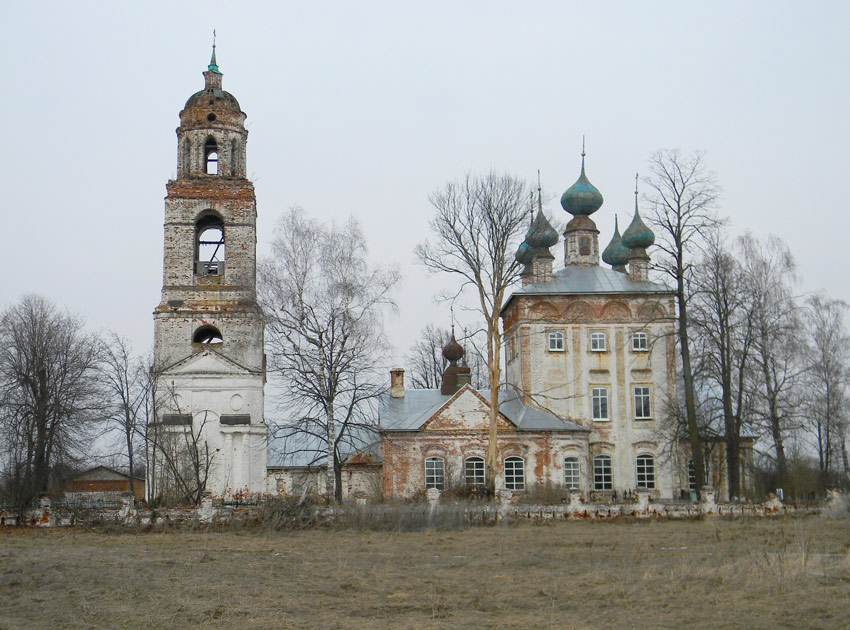 Церковь Рождества Пресвятой Богородицы, Шапкино (Савинский район, Ивановская область). общий вид в ландшафте
