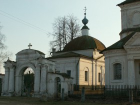 Погост Дмитрия Солунского. Церковь Митрофана Воронежского