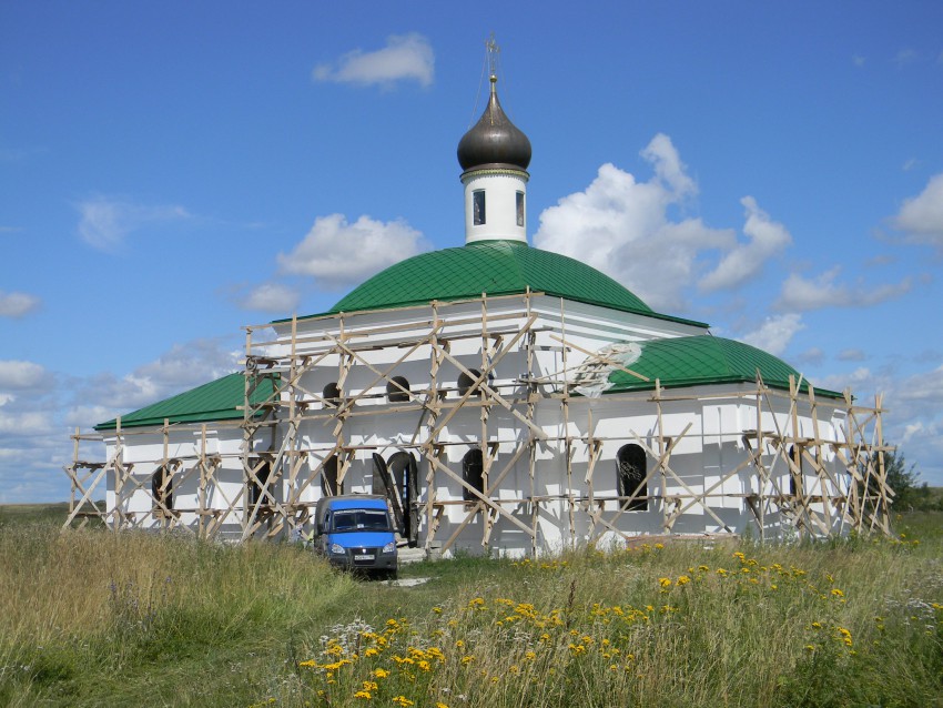 Давыдовское Малое. Церковь Покрова Пресвятой Богородицы. документальные фотографии