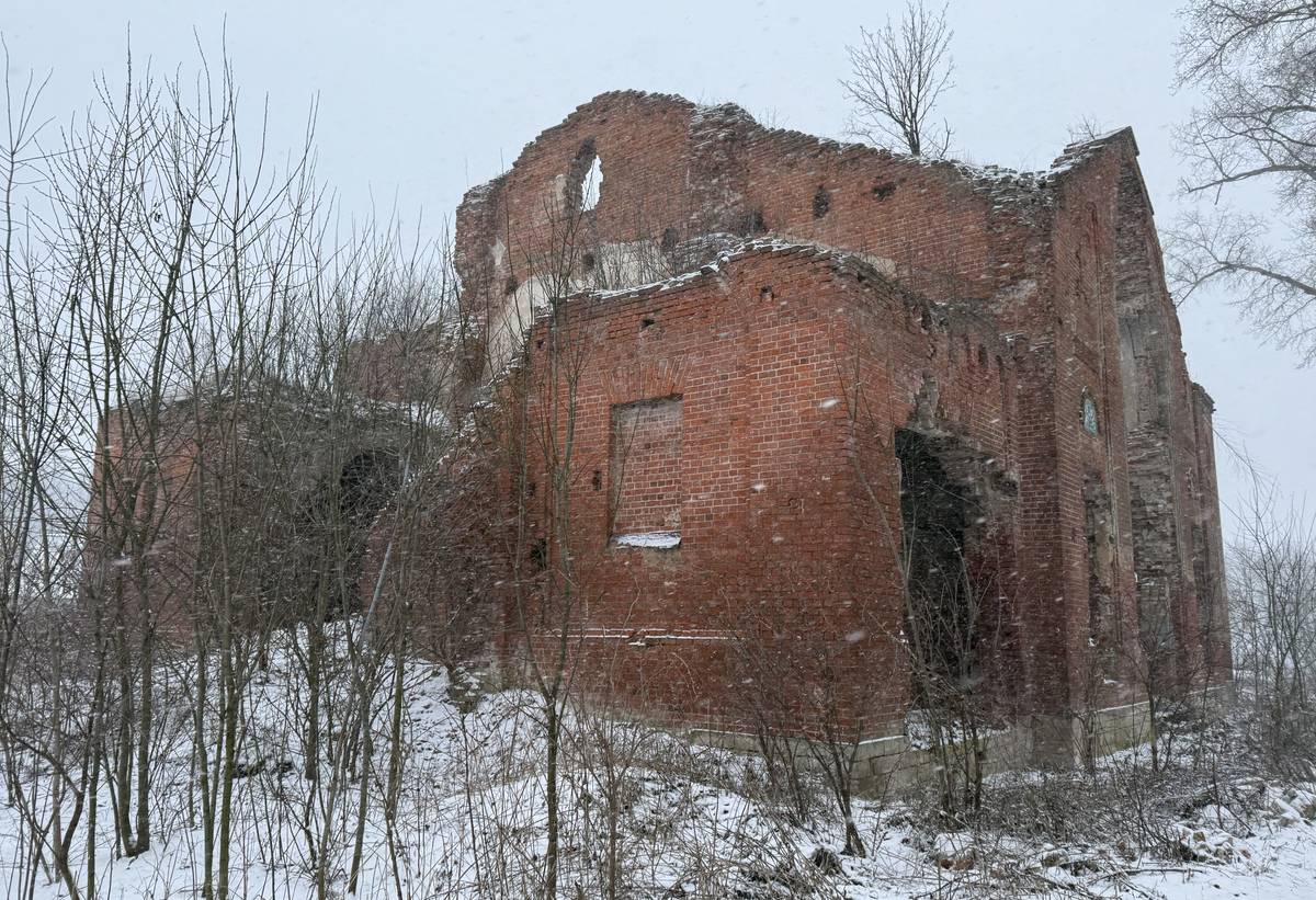 Церковь Иоанна Богослова, Богословское (Ясногорский район, Тульская область). фасады, Вид с северо-востока
