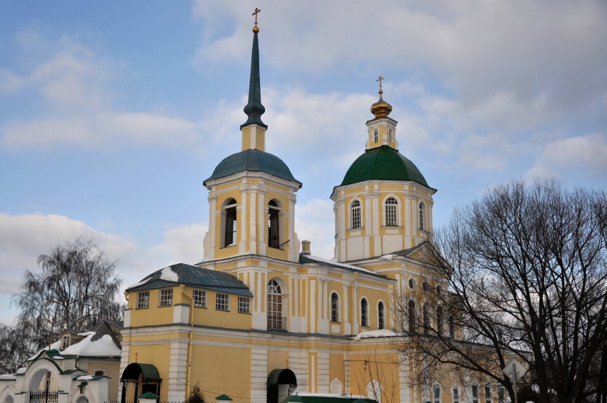 Лобня. Церковь Спаса Нерукотворного Образа в Киове. фасады