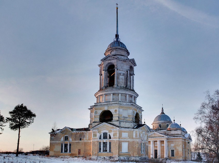Церковь Спаса Нерукотворного Образа, Старица (Старицкий район, Тверская область). общий вид в ландшафте
