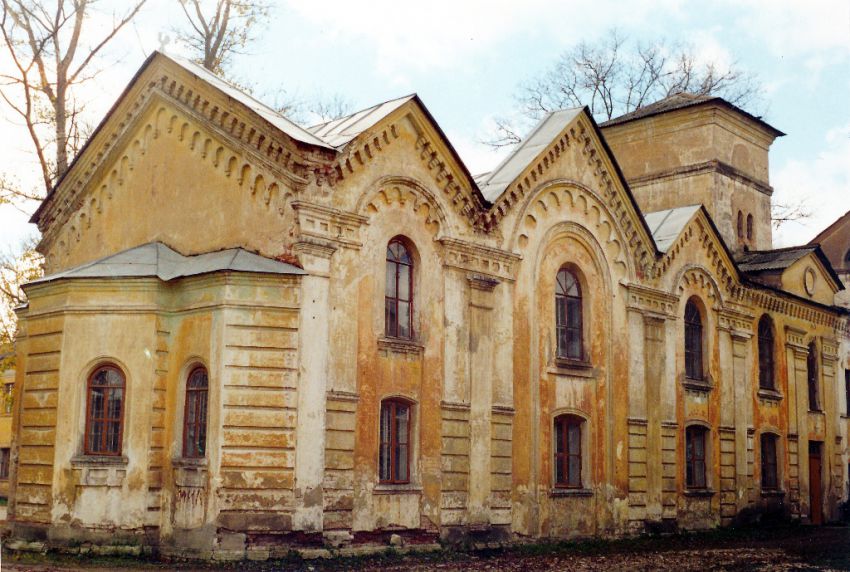 Ржев. Домовая церковь Смоленской иконы Божией Матери при бывшем женском епархиальном училище. фасады