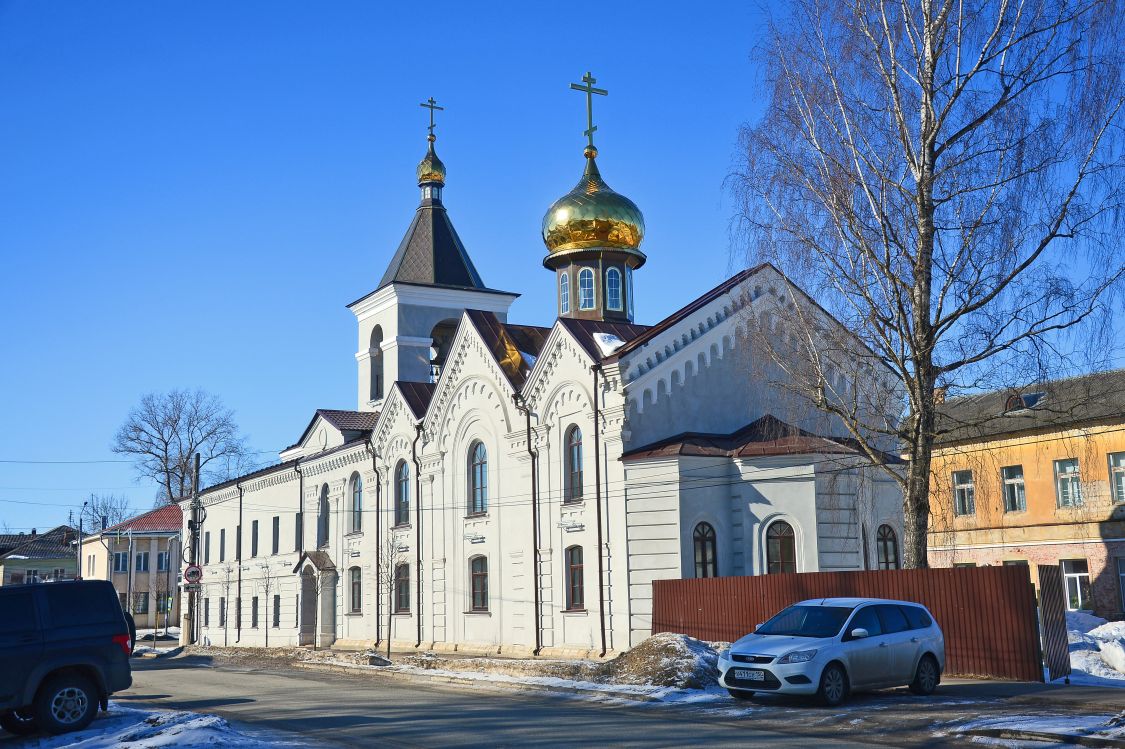 Ржев. Домовая церковь Смоленской иконы Божией Матери при бывшем женском епархиальном училище. фасады