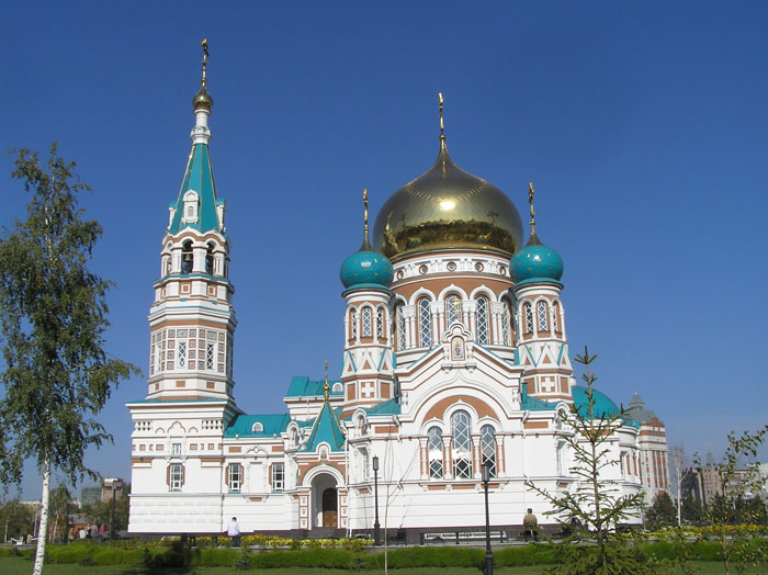 Омск. Кафедральный собор Успения Пресвятой Богородицы (воссозданный). фасады