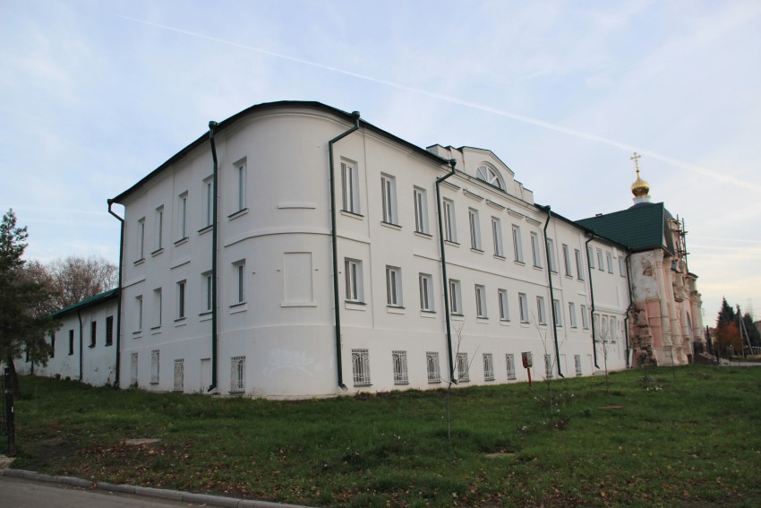 Кизический Введенский монастырь, Московский район (Казань, город, Республика Татарстан). архитектурные детали, Братский корпус