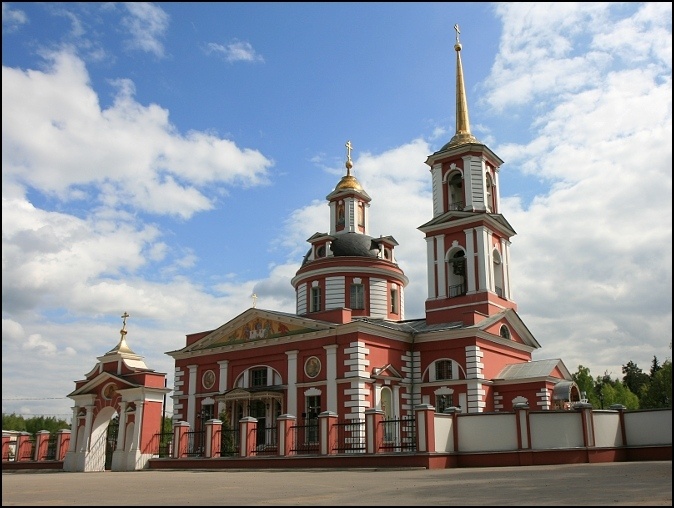 Алмазово. Церковь Сергия Радонежского. фасады, Снимал летом
