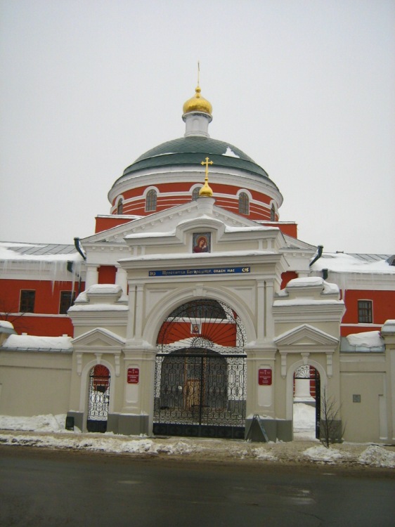 Крестовоздвиженский храм в казани