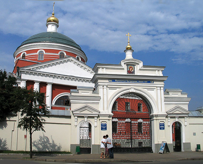 Крестовоздвиженский храм в казани