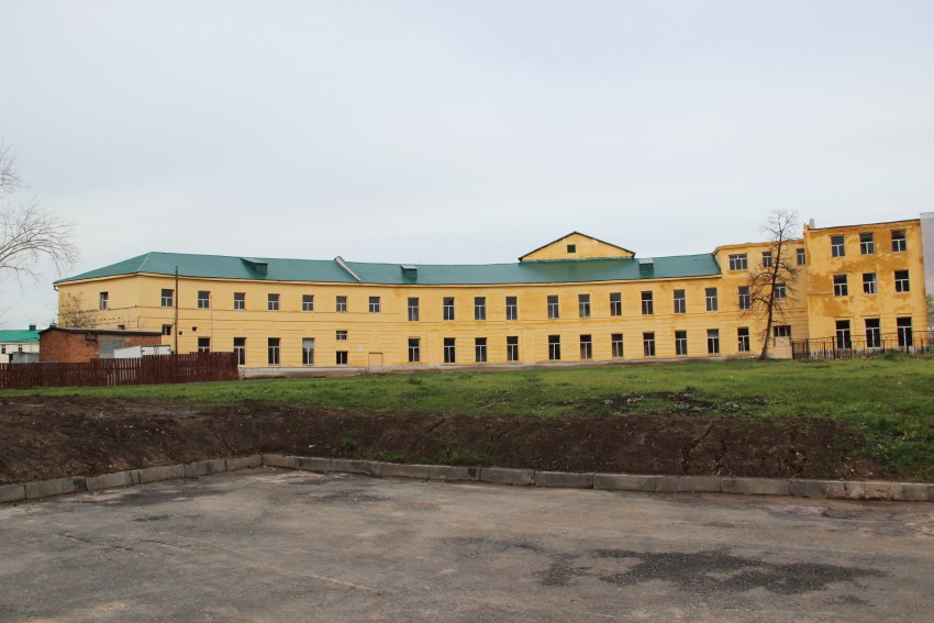 Казанско-Богородицкий монастырь, Вахитовский район (Казань, город, Республика Татарстан). архитектурные детали, Настоятельский корпус