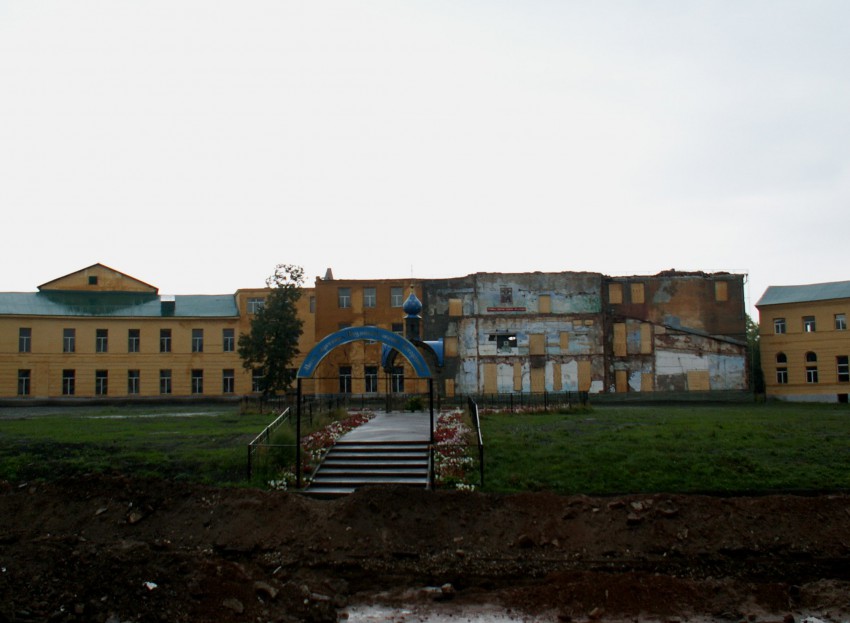 Вахитовский район. Казанско-Богородицкий монастырь. фасады