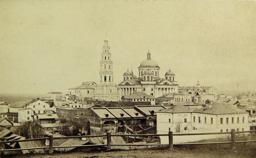 Казанско-Богородицкий монастырь, Вахитовский район (Казань, город, Республика Татарстан). архивная фотография, 1866 – начало 1870-х. Фотограф Г. Ф. Локке, источник: https://www.facebook.com/groups/Kazan.nostalgique/