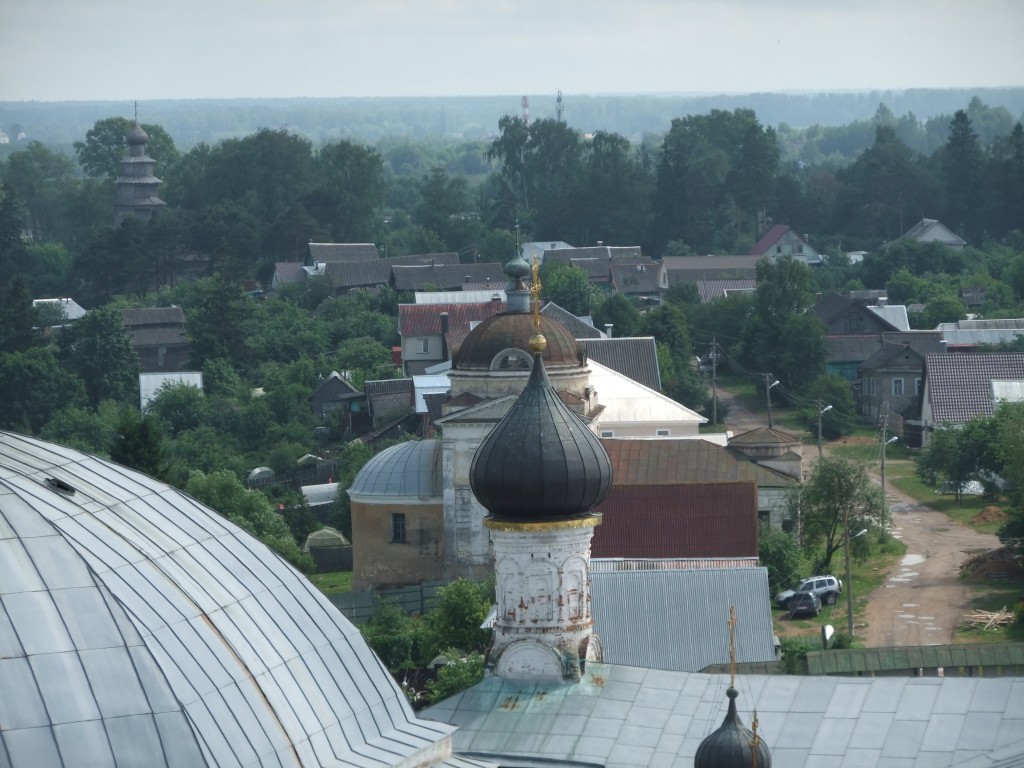 Церковь Воскресения Христова, Торжок (Торжокский район и г. Торжок, Тверская область). архитектурные детали, вид с колокольни Борисоглебского монастыря