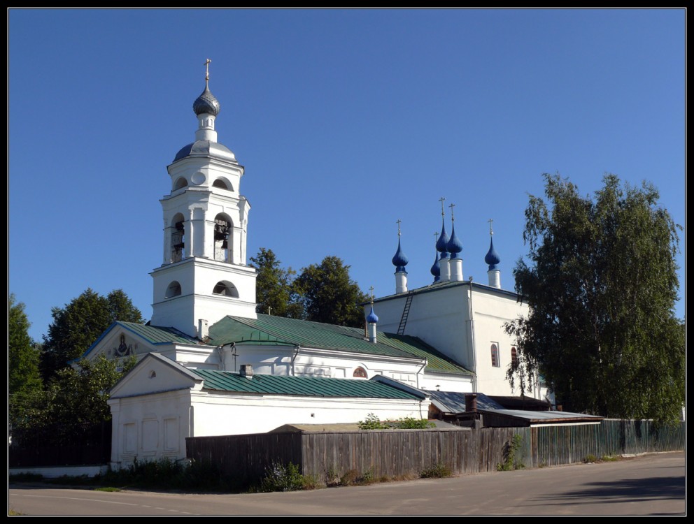 Шуя. Церковь Покрова Пресвятой Богородицы. фасады