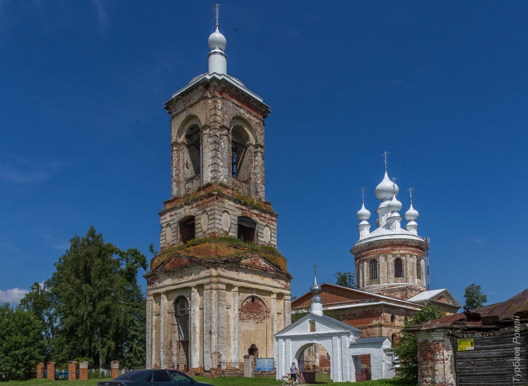 Васильевское. Церковь Успения Пресвятой Богородицы. фасады