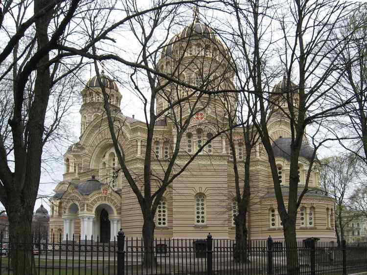Кафедральный собор Рождества Христова, Рига (Рига, город, Латвия). фасады, Общий вид со стороны парка