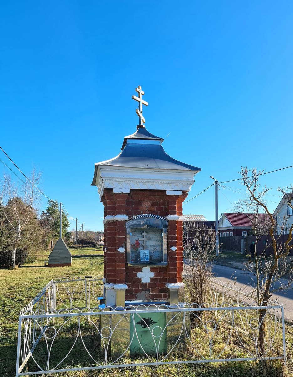 Неизвестная часовня, Ратьково (Киржачский район, Владимирская область). общий вид в ландшафте, Вид с запада