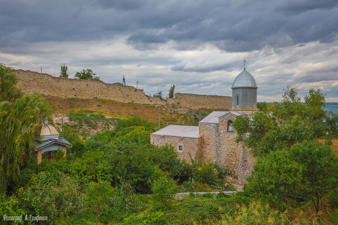Церковь Иоанна Предтечи (Иверской иконы Божией Матери), Феодосия (Феодосия, город, Республика Крым). фасады