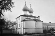 Тихвин. Введенский монастырь. Церковь Рождества Пресвятой Богородицы