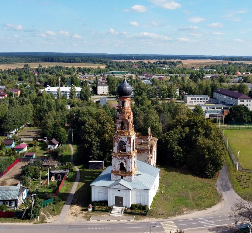 Церковь Вознесения Господня, Теряево (Волоколамский городской округ, Московская область). общий вид в ландшафте