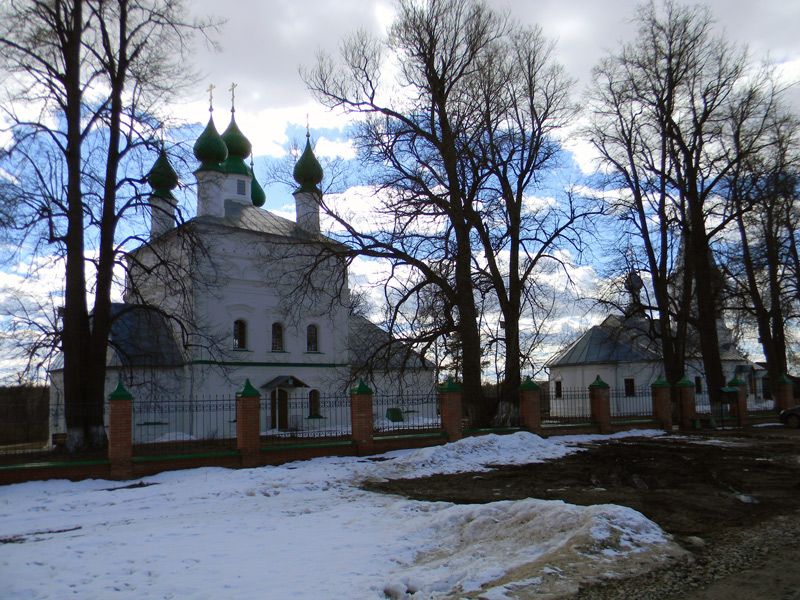 Красноармейское. Храмовый комплекс. Церкви Михаила Архангела и Троицы Живоначальной. фасады