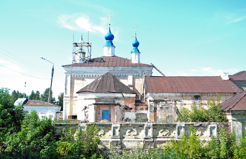 Шуя. Церковь Илии Пророка. фасады, Вид с востока. Ремонт - удаление 