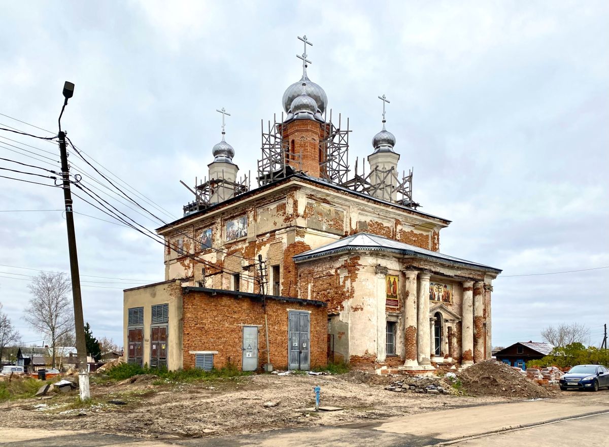 Церковь Воздвижения Креста Господня, Шуя (Шуйский район, Ивановская область). документальные фотографии, Вид с юго-востока