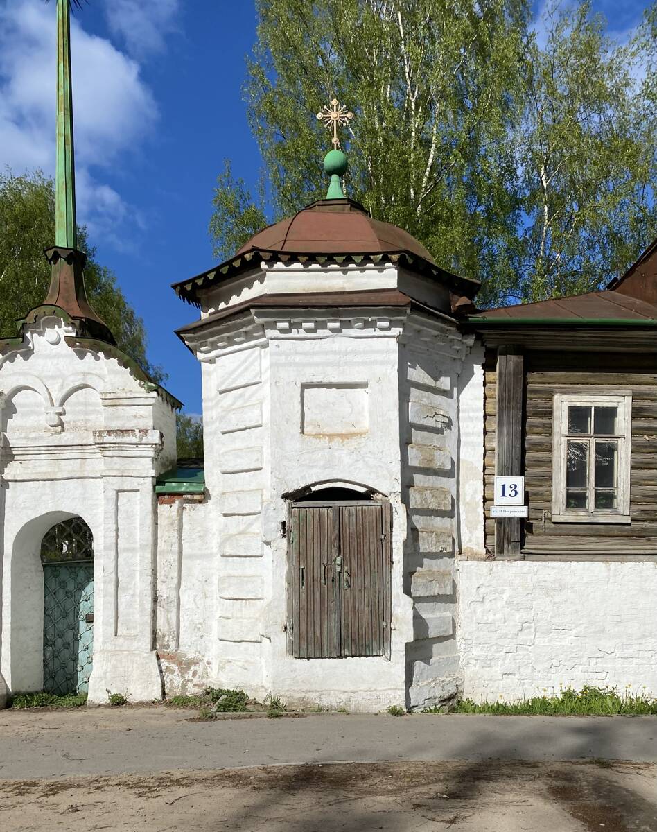 Михаило-Архангельский монастырь. Часовня Прокопия Устюжского, Великий Устюг (Великоустюгский район, Вологодская область). фасады, Вид с улицы