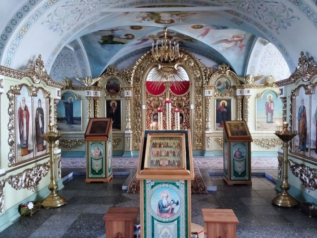 Коряжемский Николаевский монастырь. Церковь Лонгина Коряжемского, Коряжма (Коряжма, город, Архангельская область). интерьер и убранство, интерьер нижнего храма