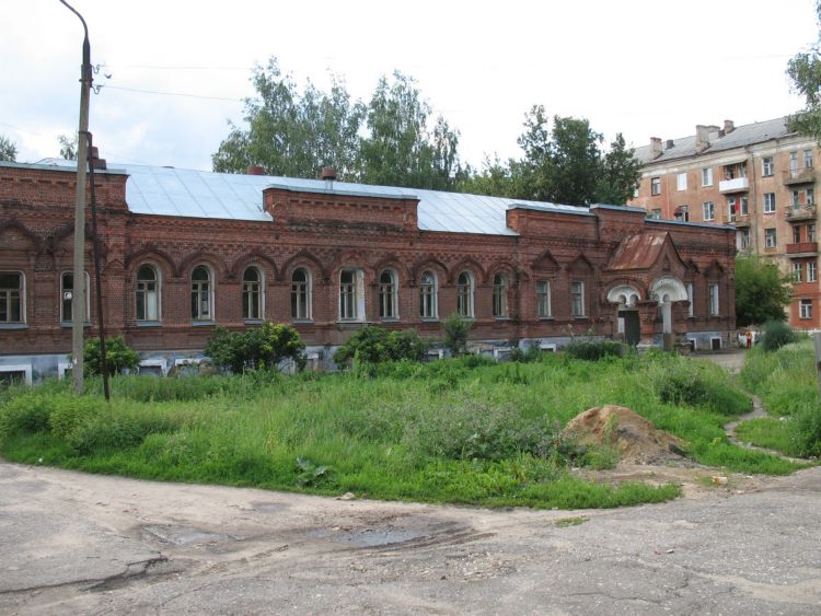 Всехсвятский единоверческий женский монастырь, Шуя (Шуйский район, Ивановская область). фасады, Корпус трапезной (1888г). Построен на средства В.В. Рубачева