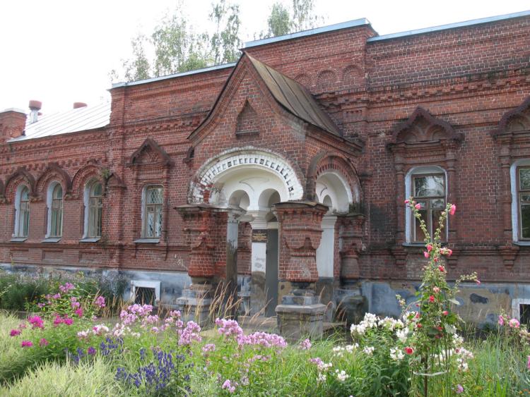 Всехсвятский единоверческий женский монастырь, Шуя (Шуйский район, Ивановская область). архитектурные детали, Крыльцо трапезной