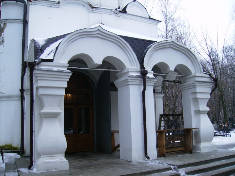 Покрова Пресвятой Богородицы на Никольско-Архангельском кладбище, Никольское-Архангельское (Балашихинский городской округ и г. Реутов, Московская область). архитектурные детали