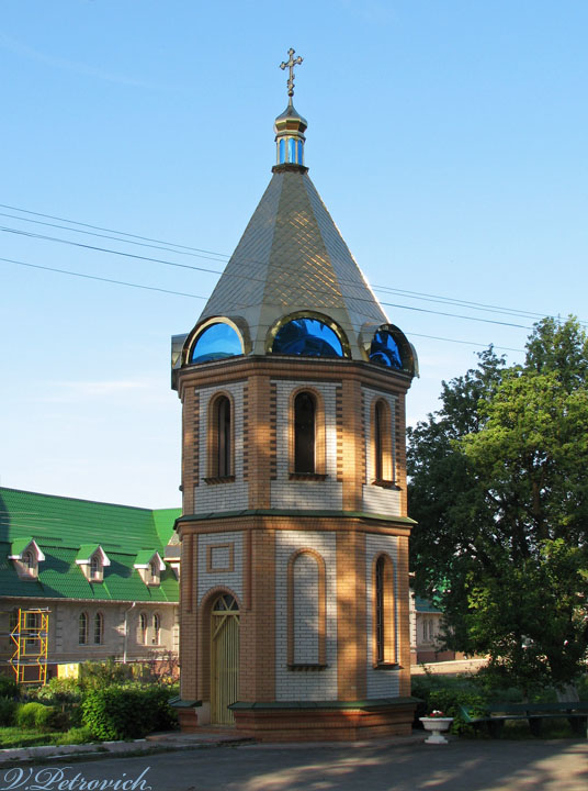 Троицкий Густынский монастырь, Густыня (Прилуцкий район, Украина, Черниговская область). фасады