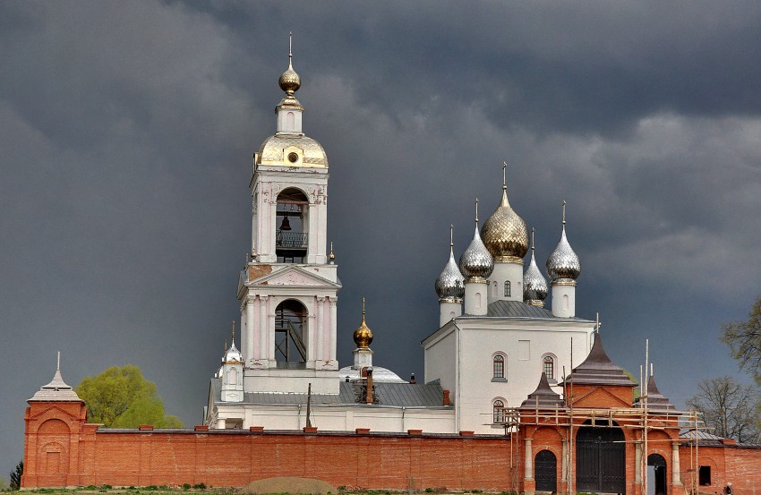 Монастырь Креста Господня, Погост-Крест (Ильинский район, Ивановская область). архитектурные детали