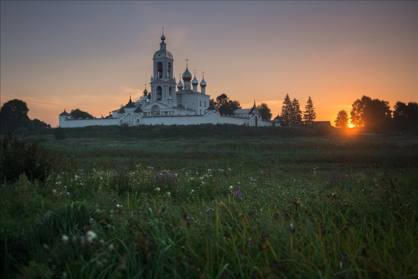 Погост крест