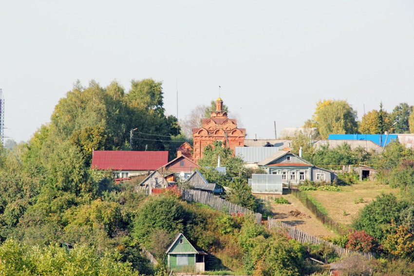 Приволжск. Часовня Казанской иконы Божией   Матери. общий вид в ландшафте