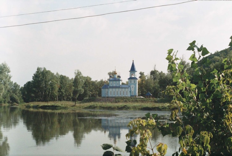 Аша. Церковь Казанской иконы Божией Матери. общий вид в ландшафте