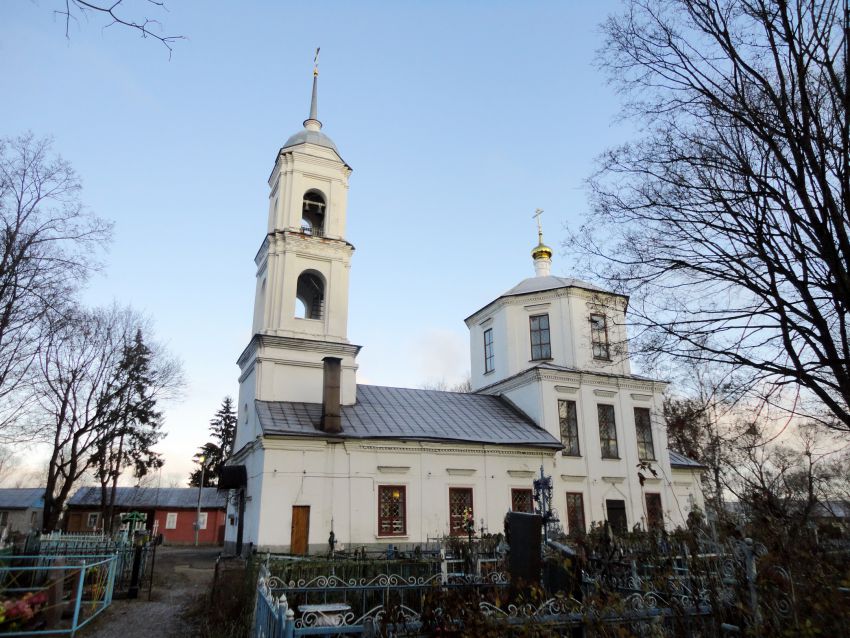 Церковь Вознесения Господня, Гагарин (Гагаринский район, Смоленская область). фасады