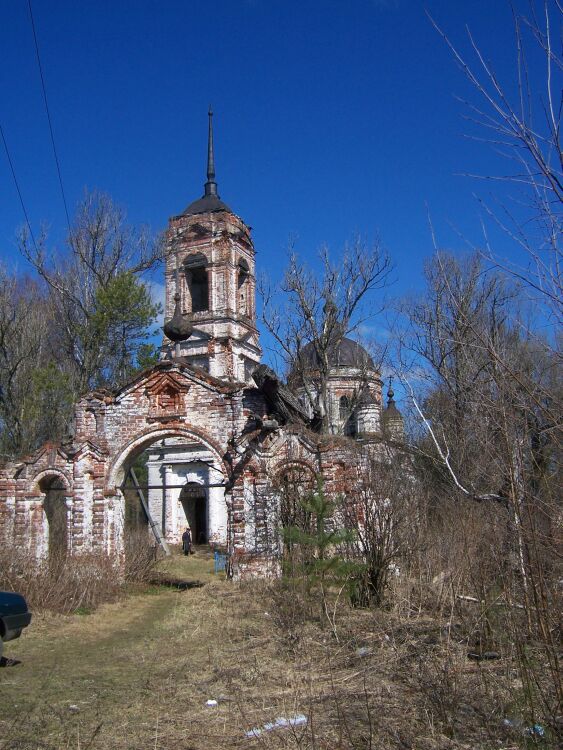 Церковь Воскресения Христова, Воскресенское Новое (Лухский район, Ивановская область). общий вид в ландшафте
